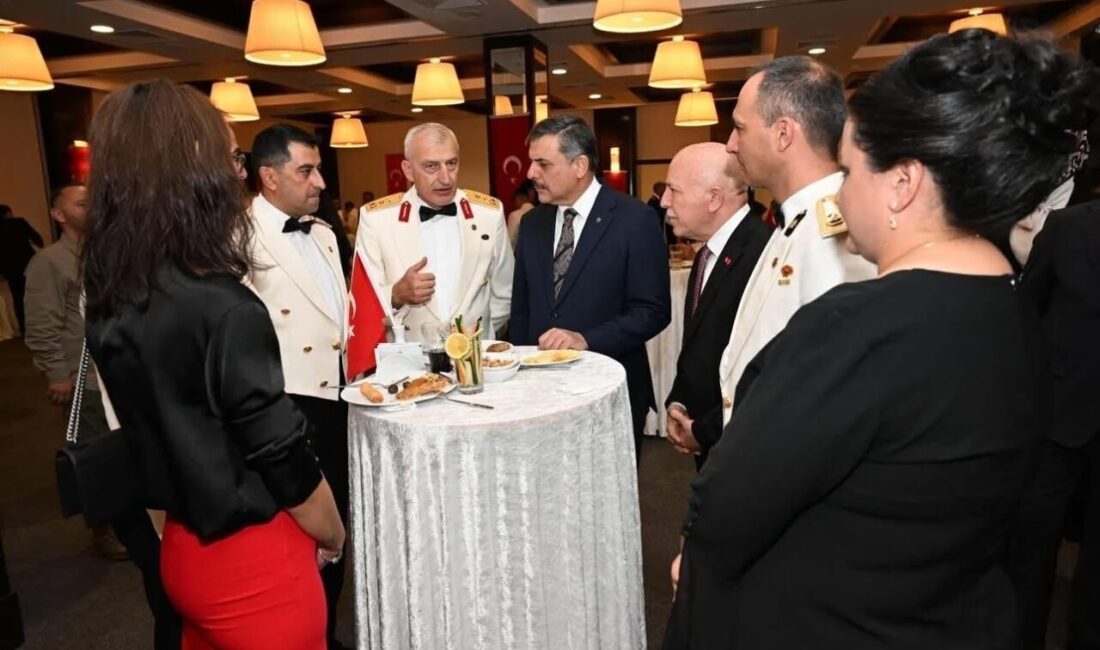 30 Ağustos Zafer Bayramı dolayısıyla Erzurum’da kabul töreni düzenlendi. Palandöken