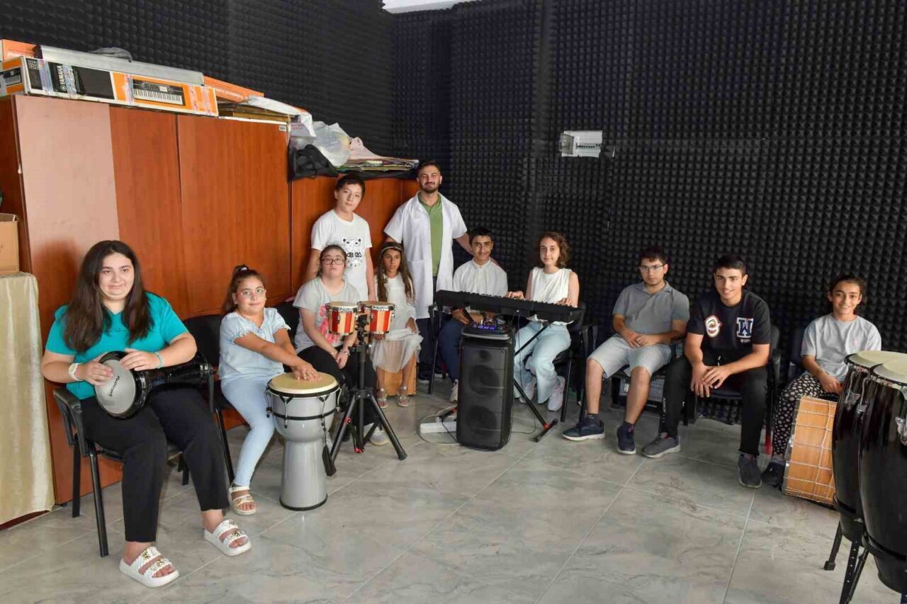 Esenyurt Belediyesi, özel bireylerin toplumsal uyumlarını güçlendirmek ve iletişim becerilerini