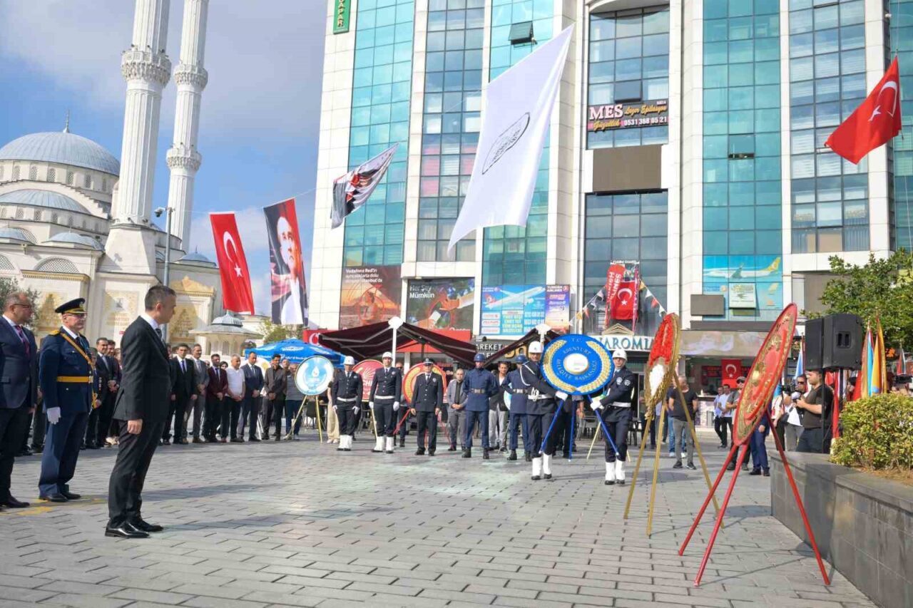 30 Ağustos Zafer Bayramı’nın 103. yıl dönümü, Esenyurt’ta düzenlenen törenlerle