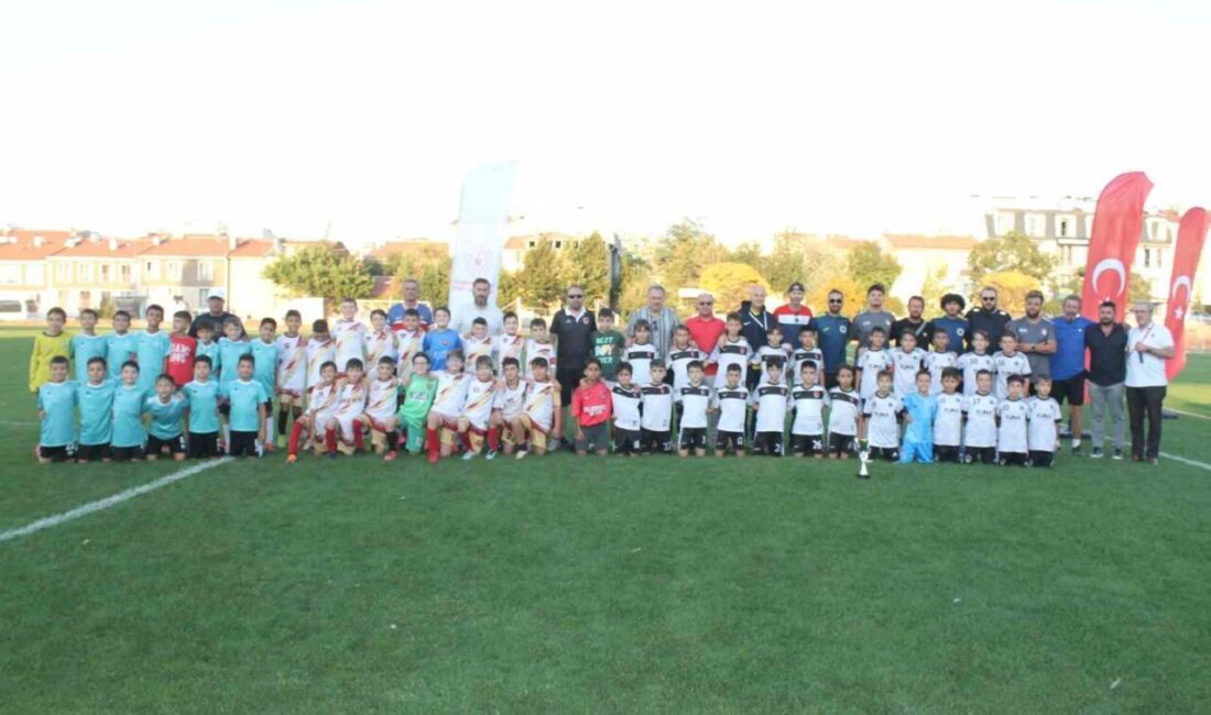 Eskişehir’de Necdet Yıldırım Spor Sahası’nda gerçekleştirilen U10 Mini Minikler Turnuvası