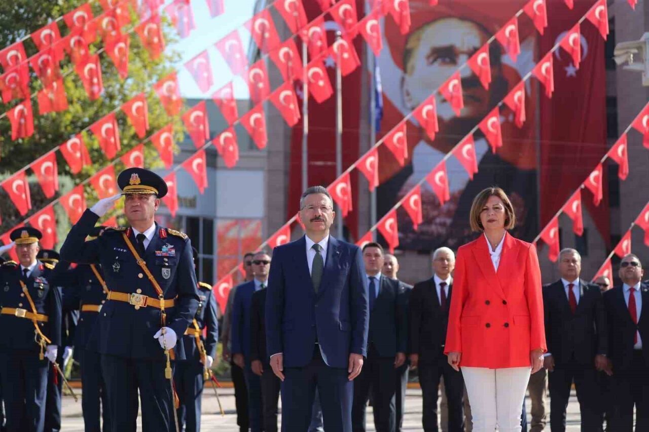 Eskişehir’de 30 Ağustos Zafer Bayramı ve Türk Silahlı Kuvvetleri Günü