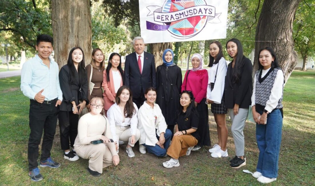 Ege Üniversitesi, ERASMUS Plus KA171 programı kapsamında 4 kıtada 15