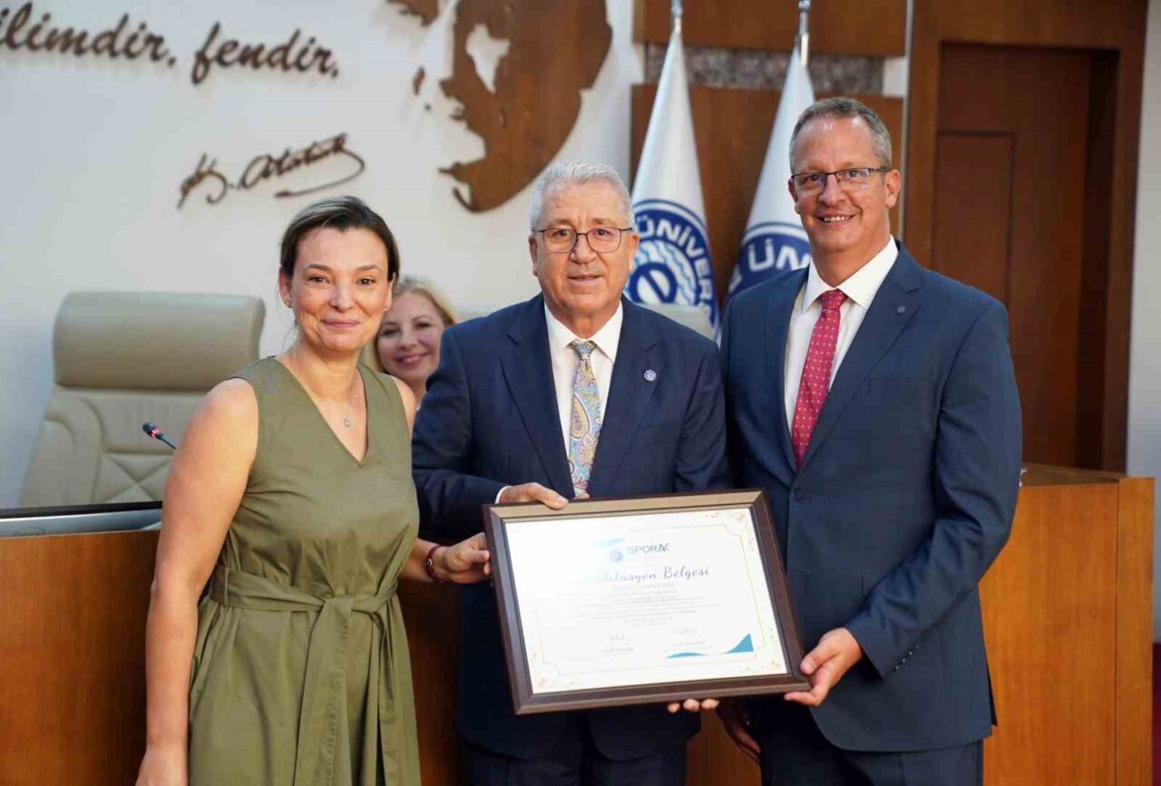 Ege Üniversitesi (EÜ) Spor Bilimleri Fakültesi Spor Yöneticiliği Bölümü, Spor