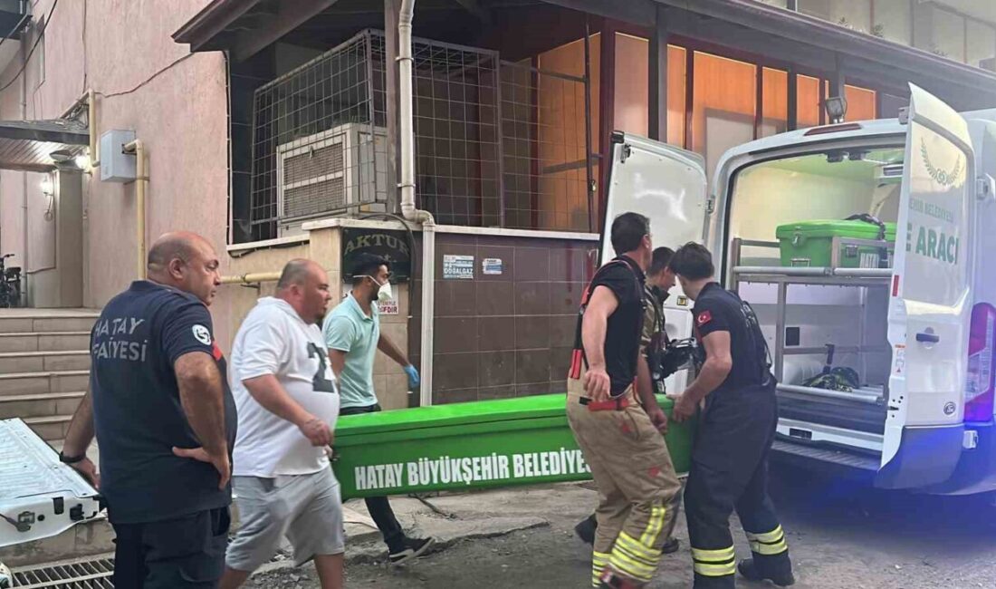 Hatay’da evlatlarının kendisinden haber alamaması üzerine girilen evde yaşayan adam,
