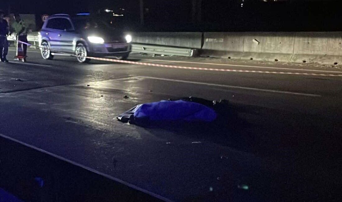 Sakarya’nın Arifiye ilçesi D-650 karayolunda SUV tarzı araç çarptıktan sonra