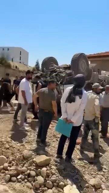Elazığ’da bir şantiye alanında freni patlayan iş makinesi takla attı.