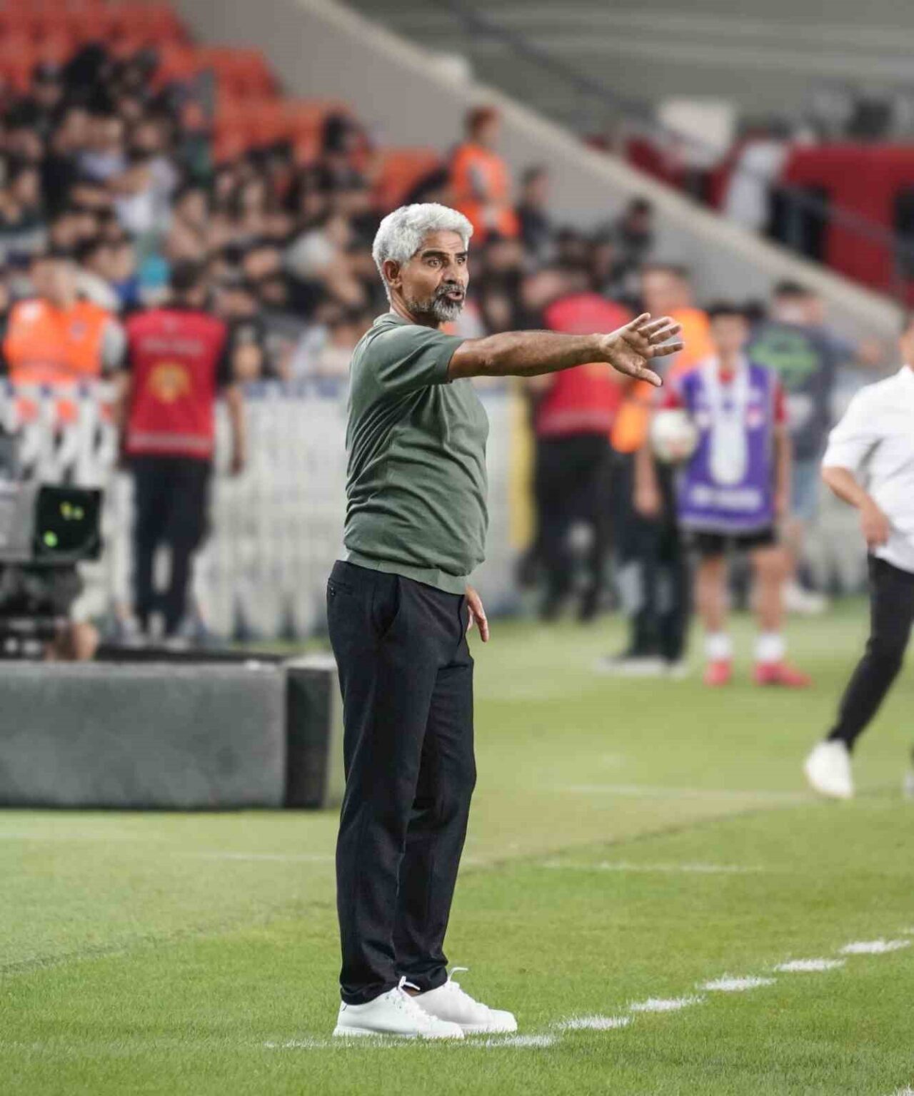 Gaziantep Futbol Kulübü, teknik direktör İsmet Taşdemir ile yollarını ayırdı.