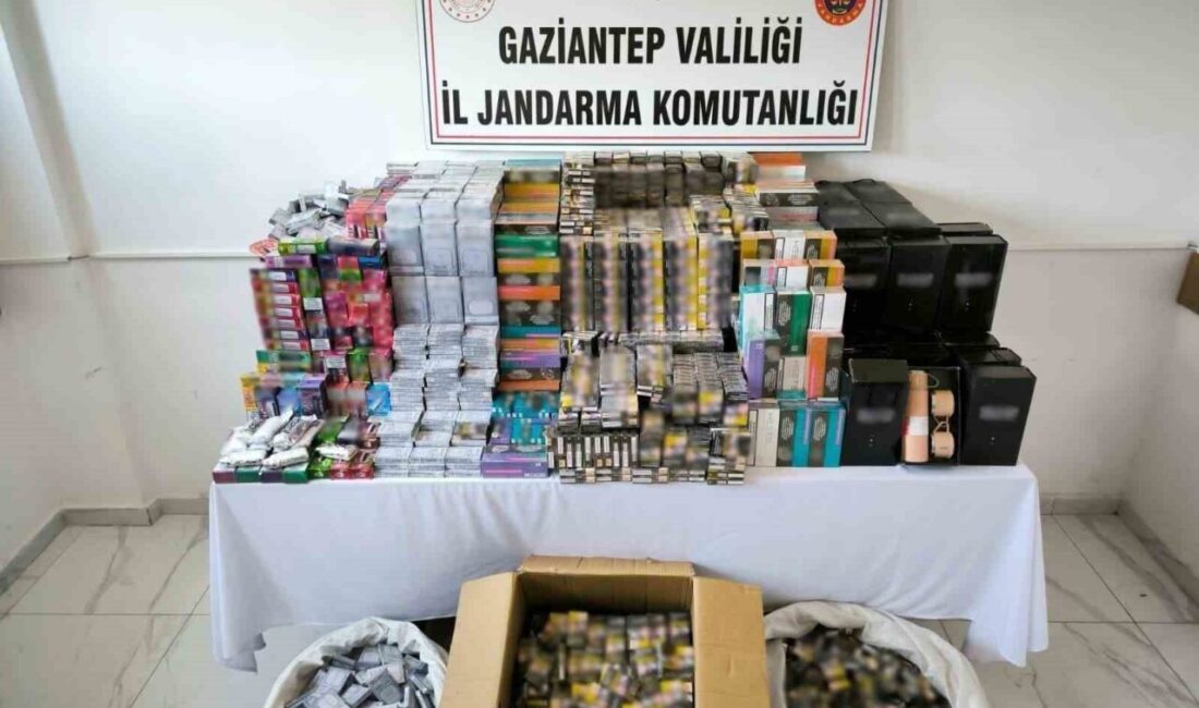 Gaziantep’te jandarma ekiplerinin şüpheli bir şahsın çantasında yaptığı aramada 1,5