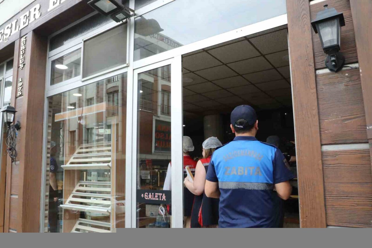 Gaziosmanpaşa’da zabıta ekipleri tarafından ekmek fırınlarına yönelik gramaj, hijyen ve