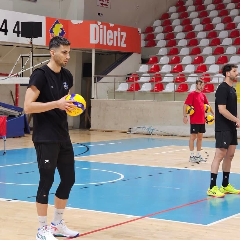 Bu sezon Efeler Ligi’nde mücadele edecek olan Gebze Belediyespor Voleybol