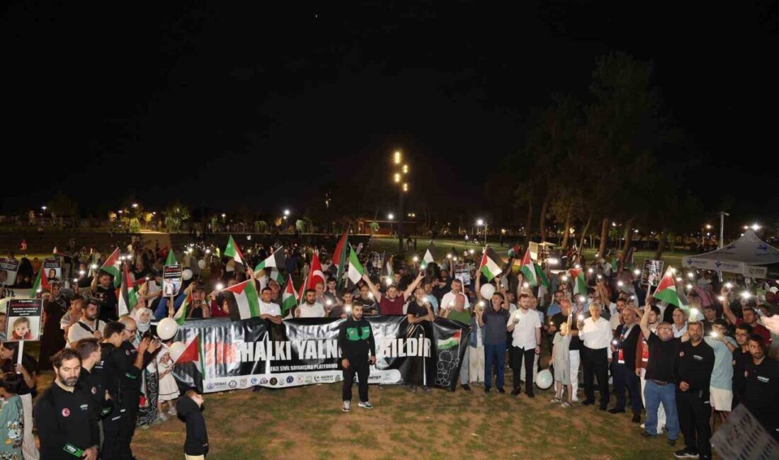 Gebze’de “Nehirden Denize Özgür Filistin İçin Yürüyoruz” sloganıyla düzenlenen programa