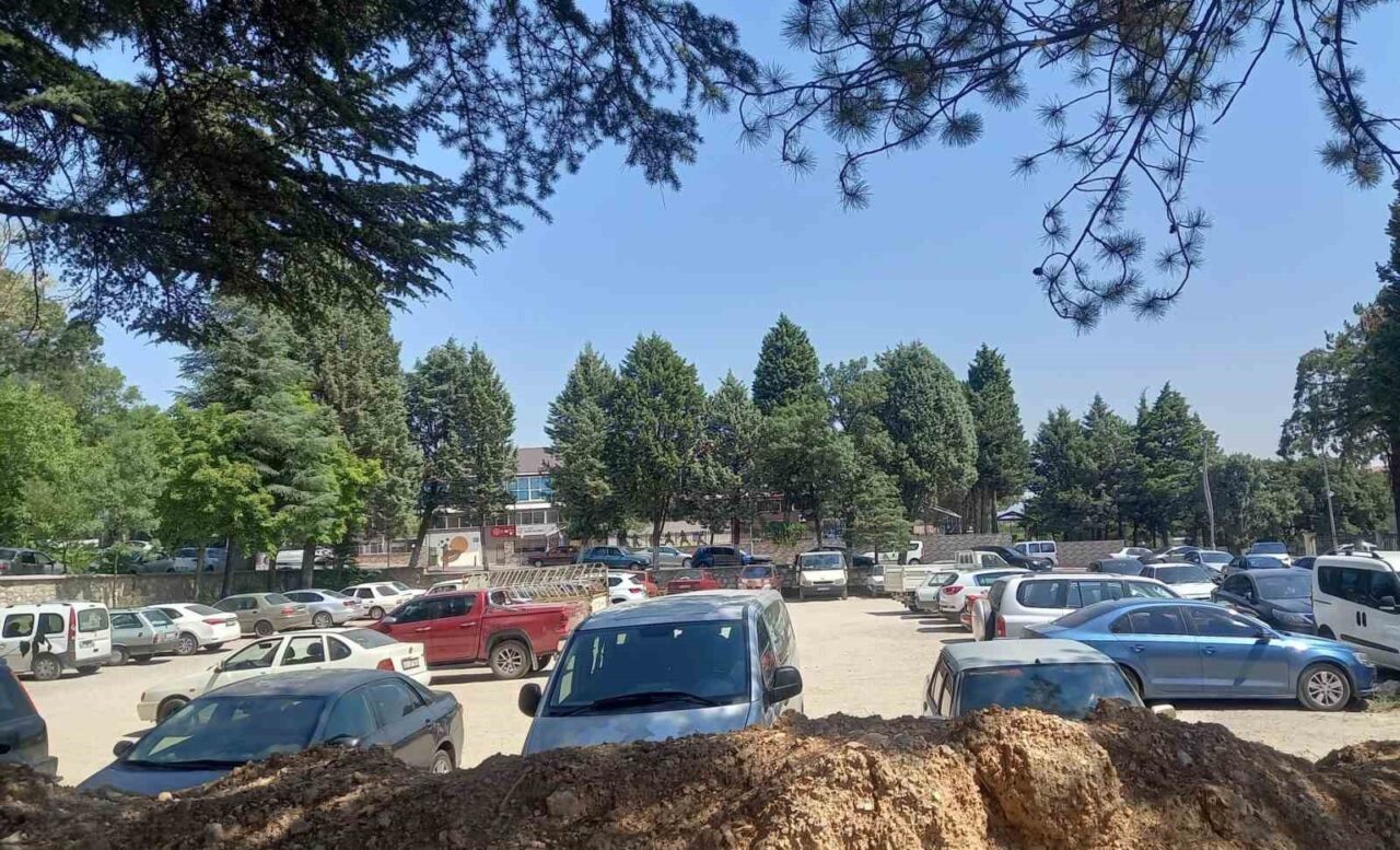 Kütahya’nın Gediz İlçe Belediyesi, Özyurt Mahallesi’ndeki eski adliye arazisini modern