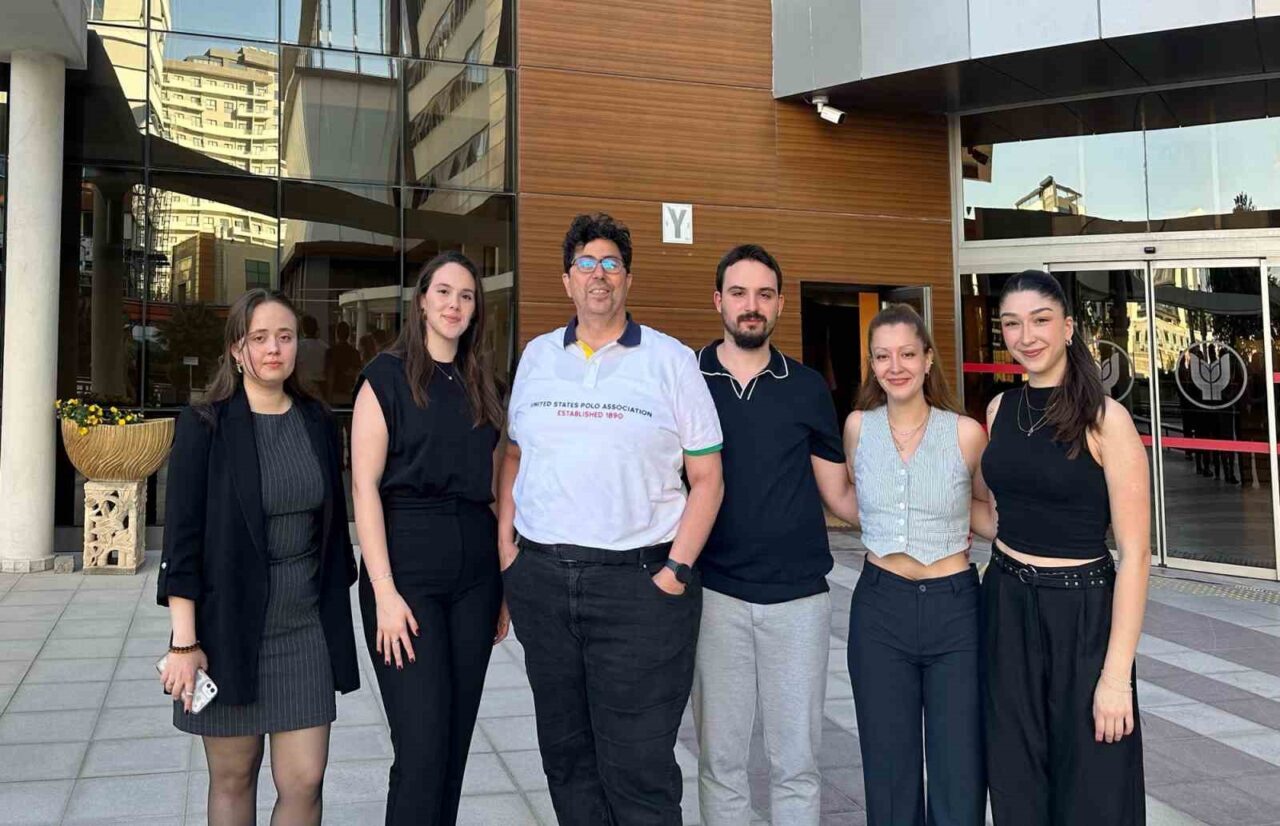 Yaşar Üniversitesinde endüstri mühendisliği programında eğitim alan lisansüstü ve lisans