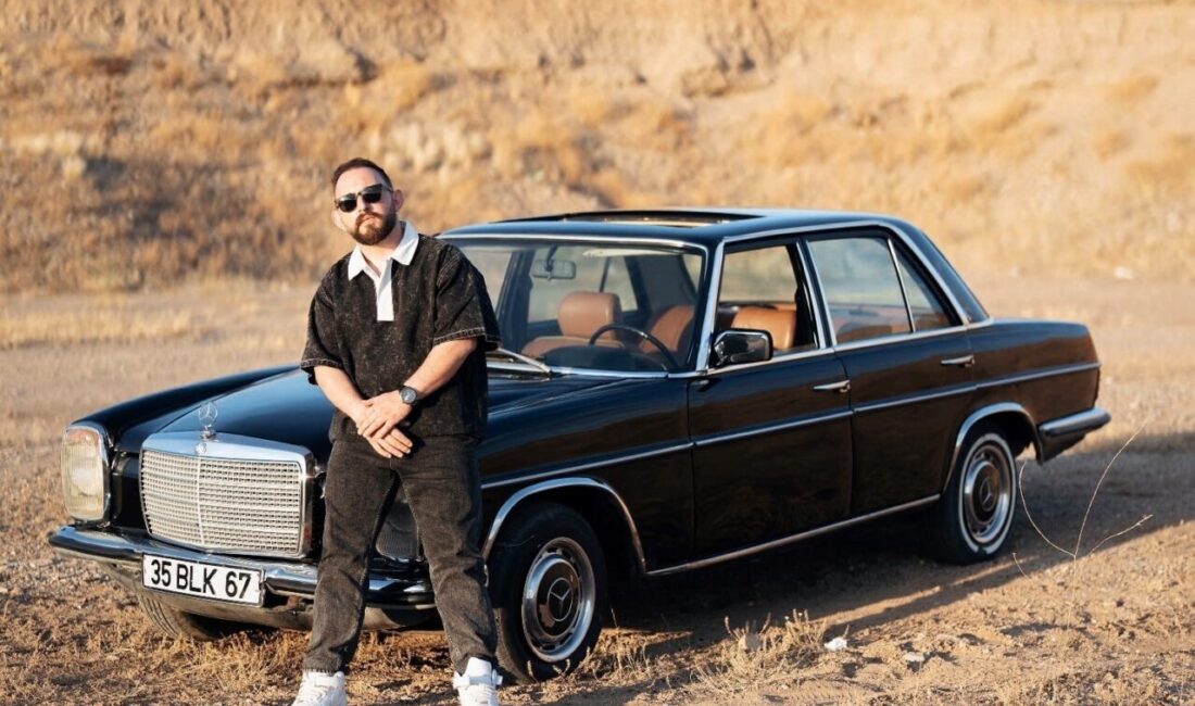 İsviçre Basel doğumlu Türk rap sanatçısı ve söz yazarı İlkay