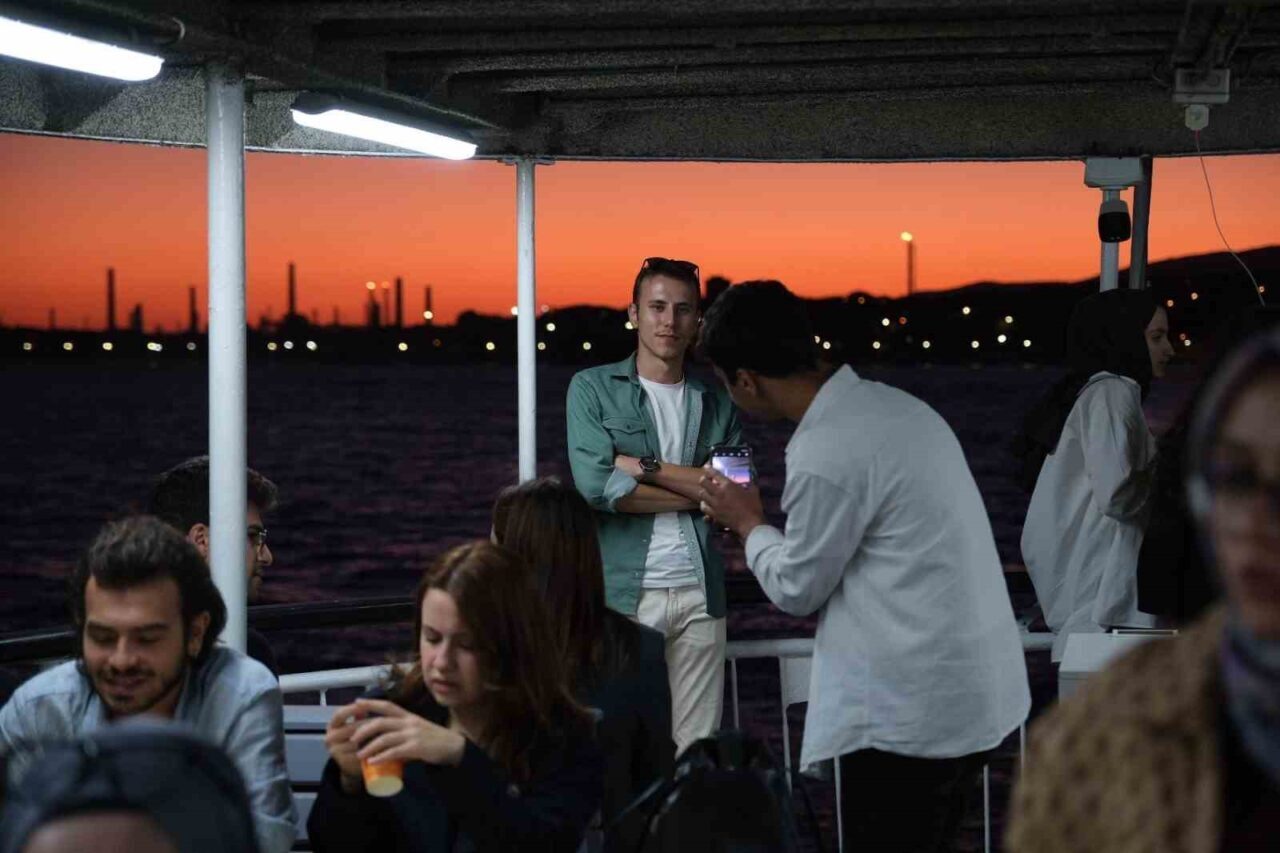 Kocaeli’de gençler, kariyer yolculuklarında donanım kazanırken sosyal etkinliklerle de unutulmaz