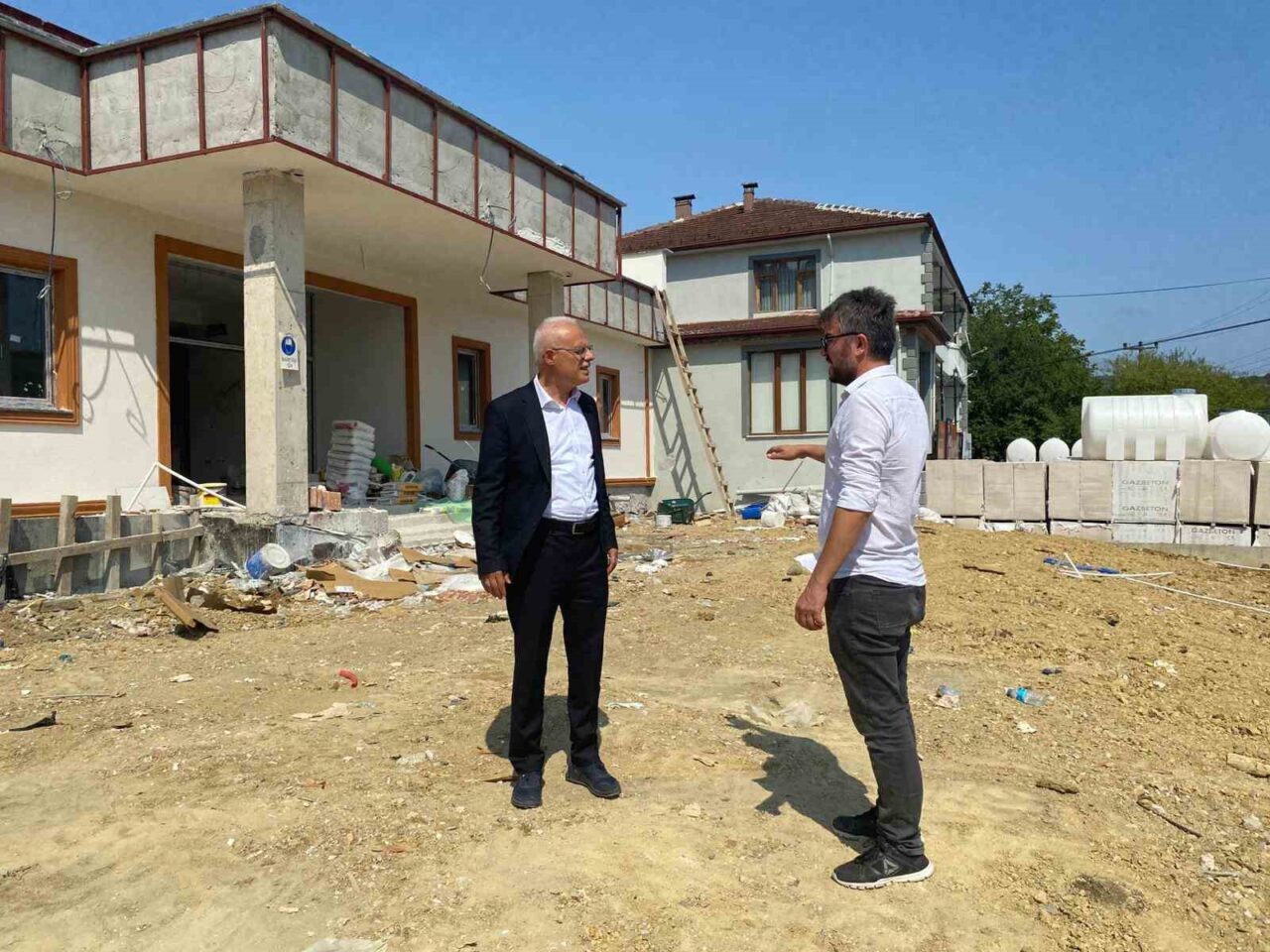 Düzce Gençlik ve Spor İl Müdürü Zekeriya Arslantürk, Akçakoca’da yapımı