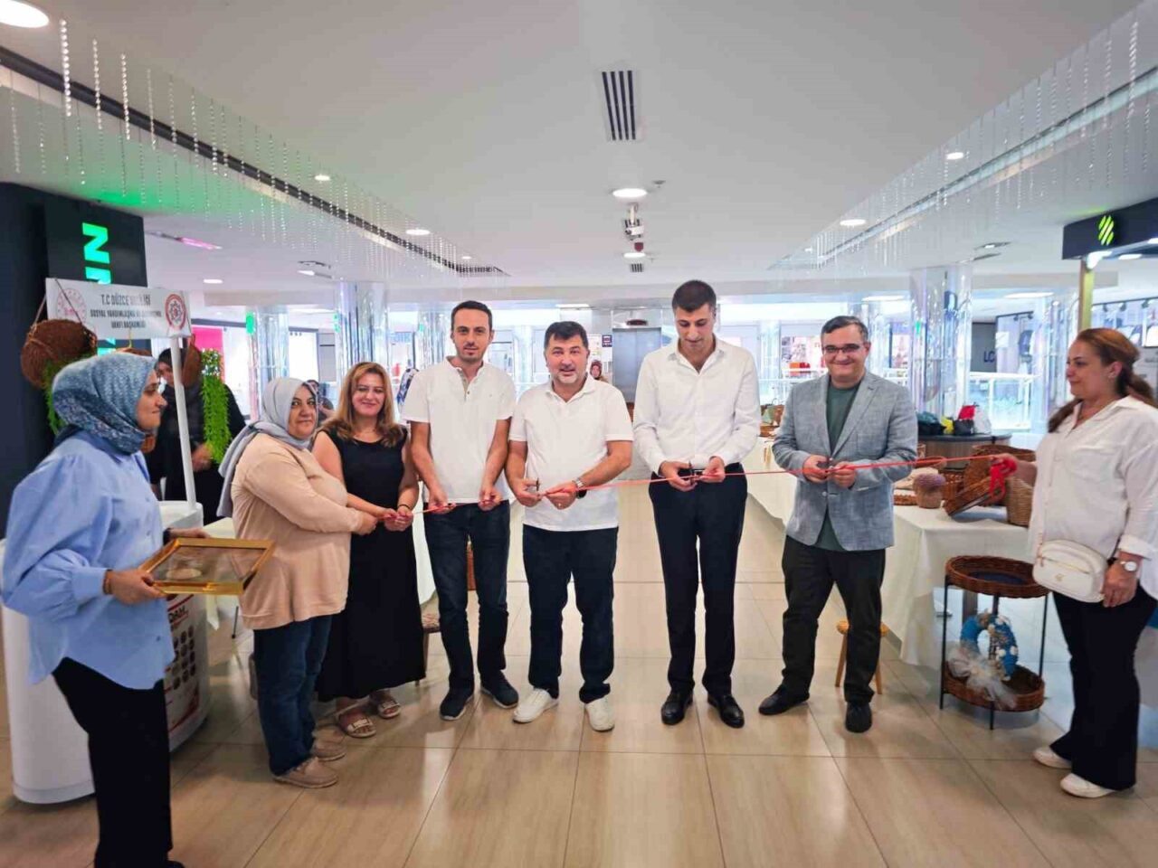 Düzce Sosyal Yardımlaşma ve Dayanışma Vakfı’nda bulunan kursiyerler geri dönüşüm