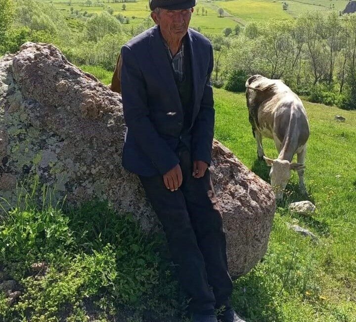 Giresun’un Alucra ilçesinde yalnız yaşayan 83 yaşındaki yaşlı adam evinde