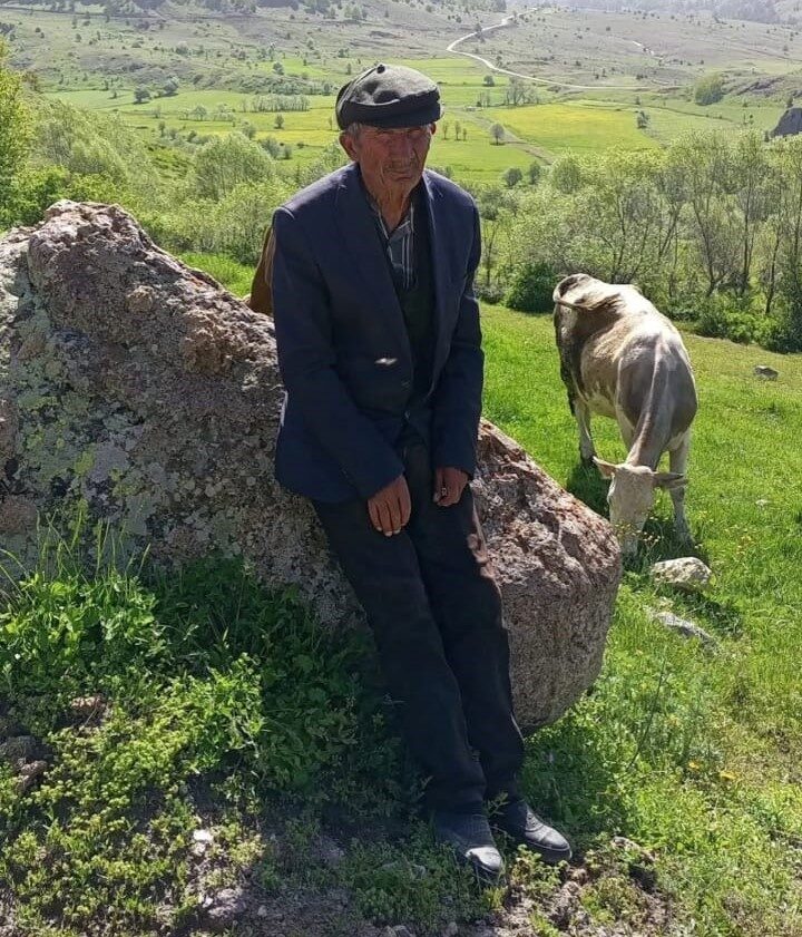 Giresun’un Alucra ilçesinde yalnız yaşayan 83 yaşındaki yaşlı adam evinde