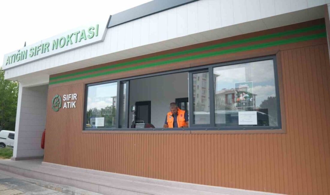 Gölbaşı Belediyesi, vatandaşları geri dönüşüme teşvik etmek amacıyla ‘Dönüştür, Hediye