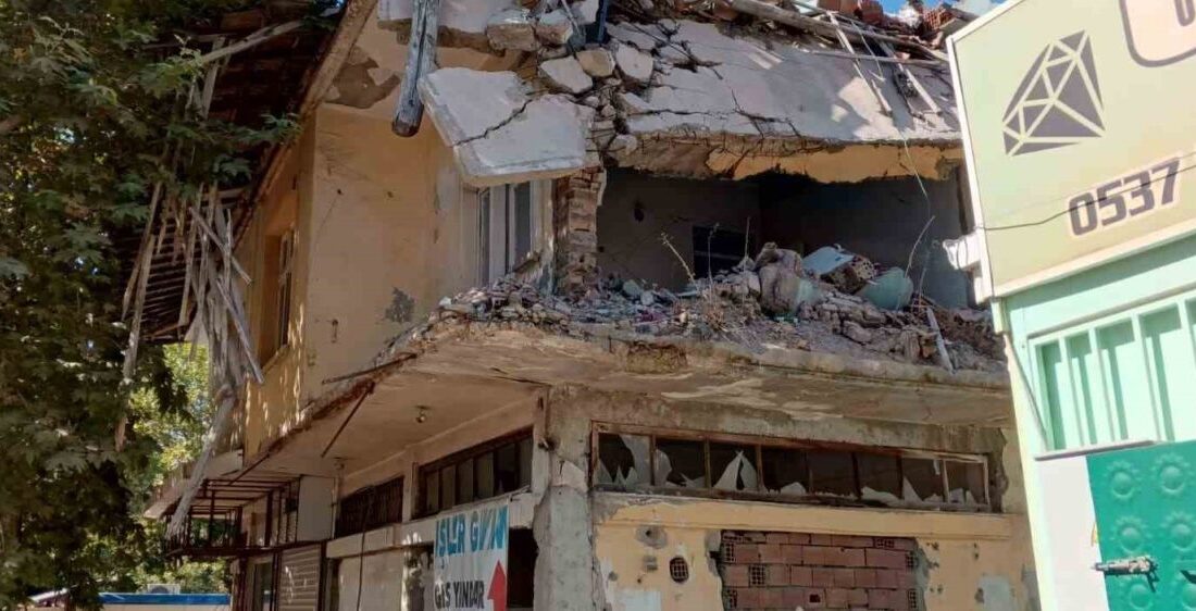 Adıyaman’ın Gölbaşı ilçesinde 6 Şubat 2023 tarihinde meydana gelen Kahramanmaraş