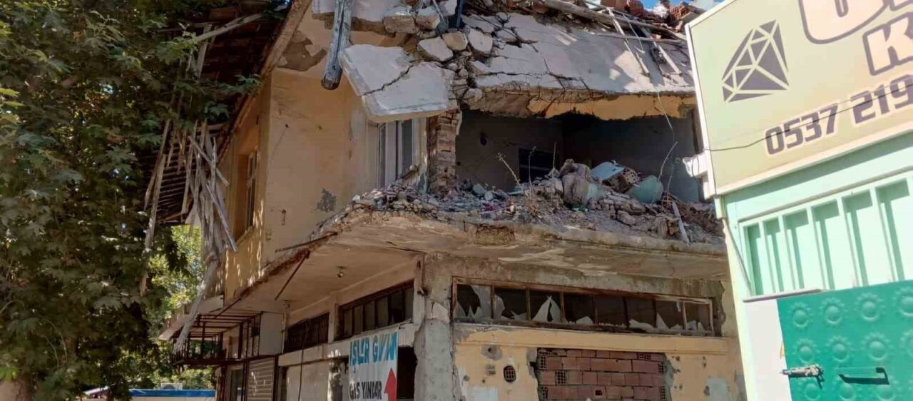 Adıyaman’ın Gölbaşı ilçesinde 6 Şubat 2023 tarihinde meydana gelen Kahramanmaraş