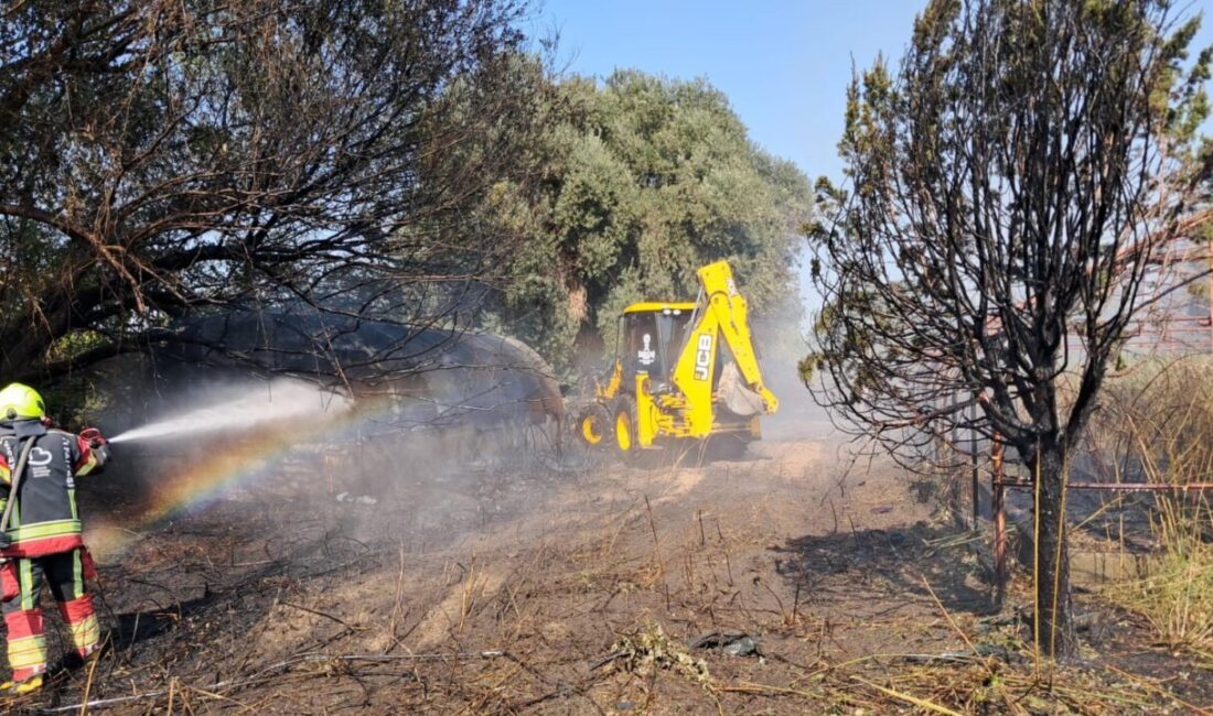 Balıkesir’in Gömeç ilçesinde çıkan arazi yangınına, orman ve itfaiye ekipleri