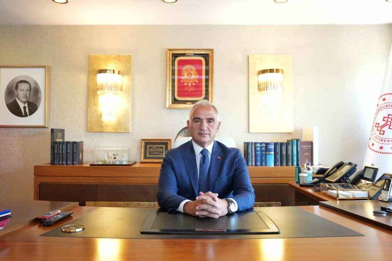 Kültür ve Turizm Bakanlığı’nın düzenlediği “Bir Anadolu Şenliği” Hakkari’den start