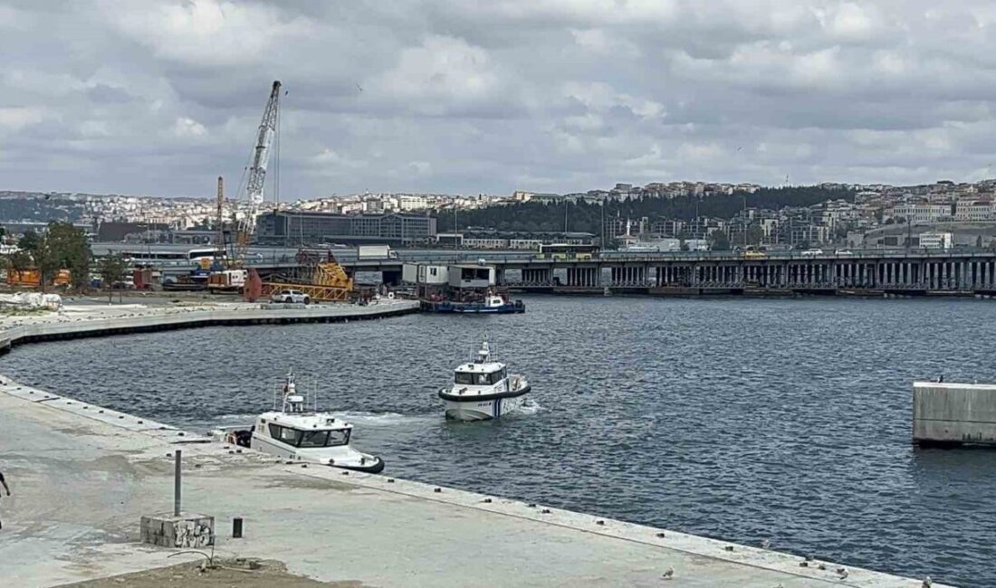İstanbul Beyoğlu’nda dün akşam saatlerinde Haliç Metro Köprüsü’nden denize atlayan