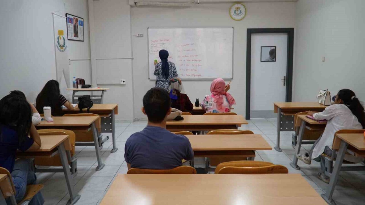 Haliliye Belediyesinin açtığı hobi ve eğitim kurslarıyla vatandaşlardan yoğun ilgi
