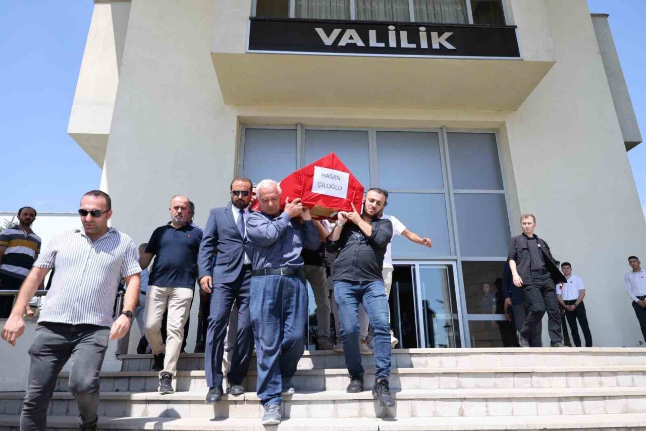 Sakarya Valiliği’nde uzun yıllardır Yazı İşleri Müdürü olarak görev yapan