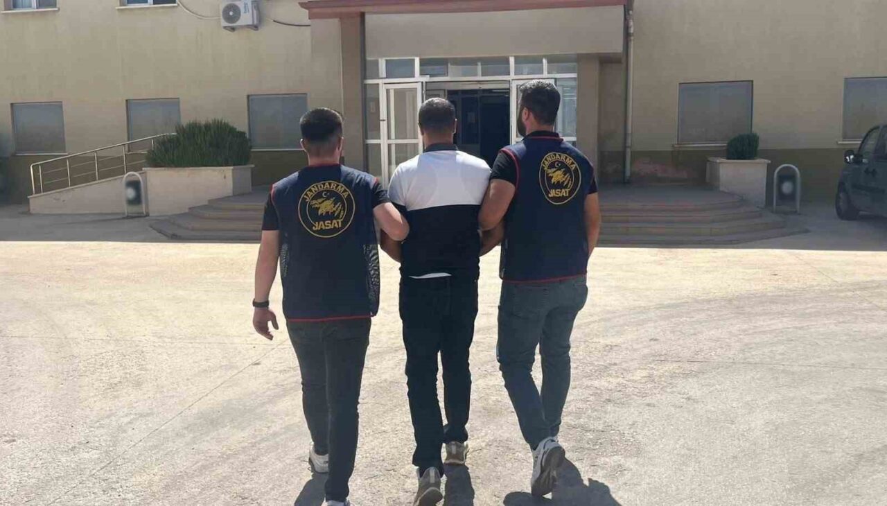 Gaziantep’te hırsızlık suçundan 15 yıl kesinleşmiş hapis cezasıyla aranan şahıs,