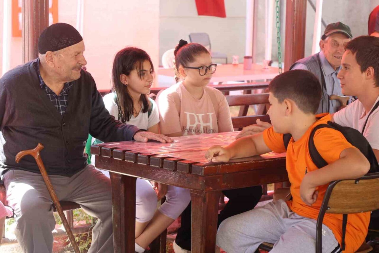 Bilecik Gençlik ve Spor İl Müdürlüğü tarafından Huzurevi Yaşlı Bakım