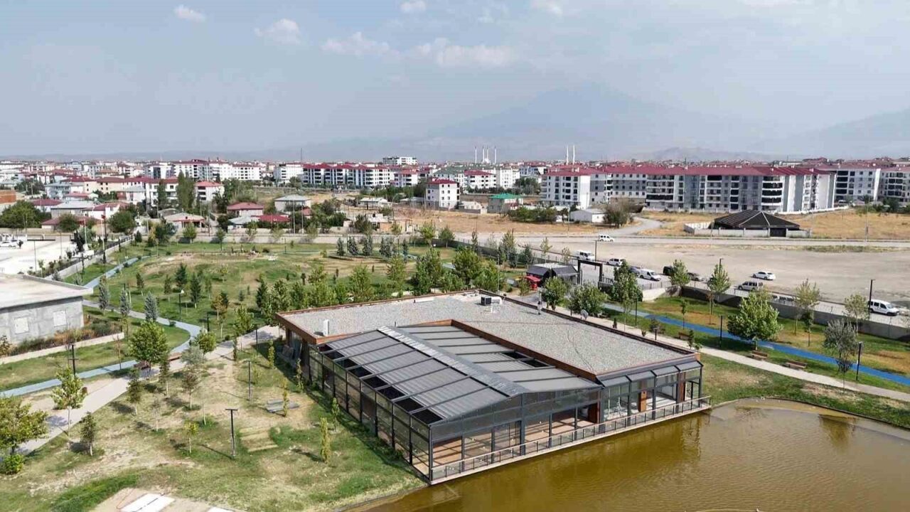 Iğdır’daki millet bahçesi, söz konusu alanın kamuya ait olmasına rağmen,