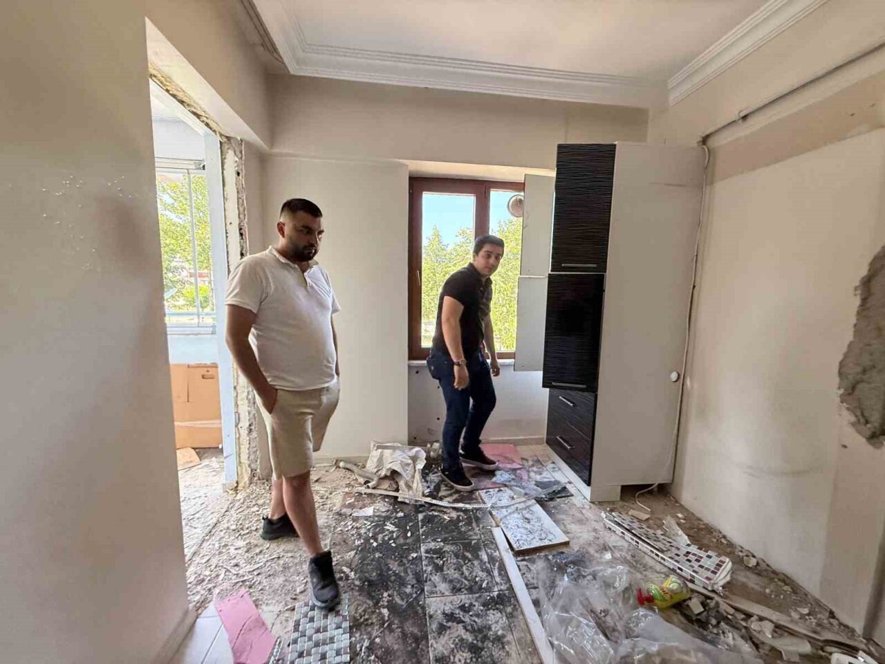 Isparta’da Nisan ayında ihale yoluyla satın alınan dairede, eski mülk