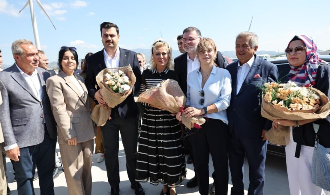 AK Parti Genel Sekreteri ve İzmir Milletvekili Eyyüp Kadir İnan,