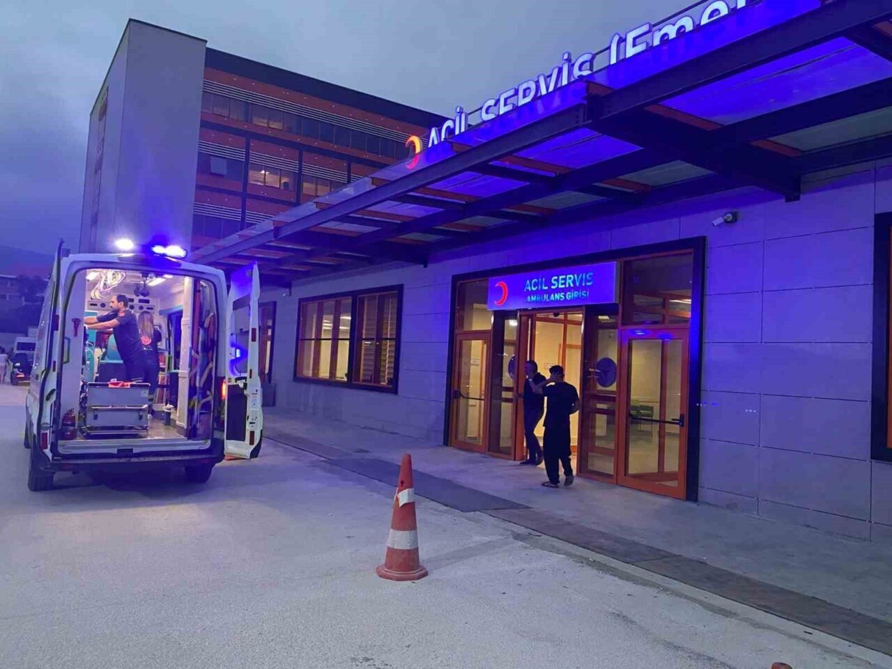Osmaniye’nin Düziçi ilçesinde inek sağımı sırasında yaşanan elektrik kaçağı 3