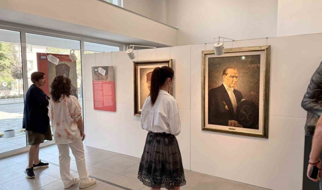 Türkiye İş Bankası’nın Sanat Eserleri Koleksiyonu’ndaki Atatürk portreleri ve Büyük