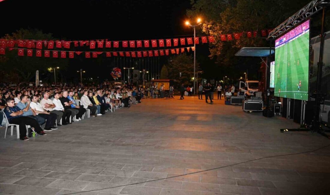 Isparta Belediyesi, Fenerbahçe’nin, Benfica ile oynadığı UEFA Şampiyonlar Ligi play-off