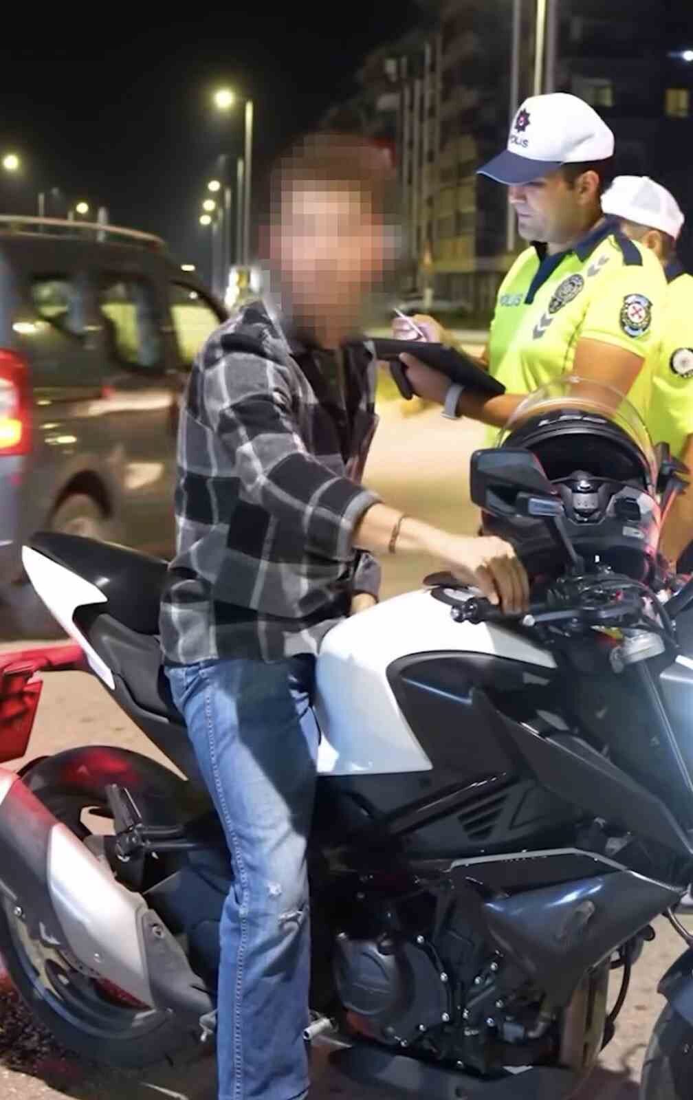 Isparta İl Emniyet Müdürlüğü Trafik Birimleri, çevreyi rahatsız eden motosiklet