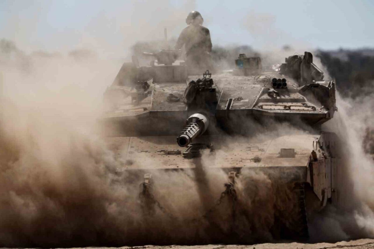 İsrail Ordu Sözcüsü Effie Defrin, İsrail ordusunun Gazze Şehri’ne yönelik