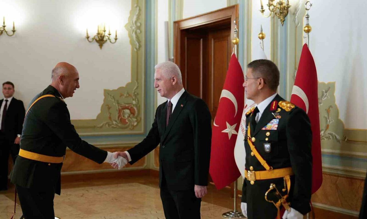 30 Ağustos Zafer Bayramı’nın 103. yıl dönümünde, İstanbul Valiliği’nde tören