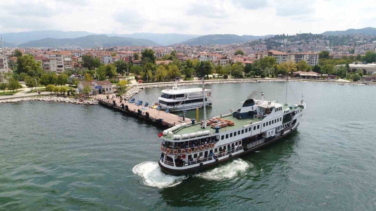 Başiskele’de devam eden dev kavşak projesinde seferler artacak, vapur ücreti