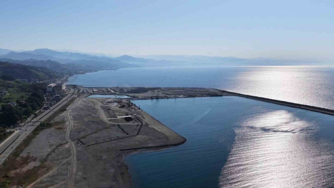 Türkiye’nin 4. büyük lojistik merkezi olacak olan Rize’nin İyidere ilçesinde