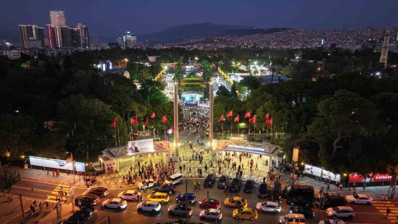 Cumhuriyet’in ilk yıllarından bu yana aralıksız gerçekleştirilen İzmir Enternasyonal Fuarı,