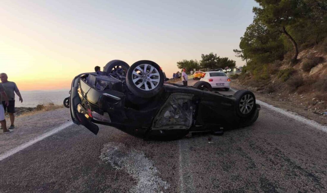 İzmir’in Foça ilçesinde bir otomobilin kontrolden çıkarak karşı şeritteki araçla