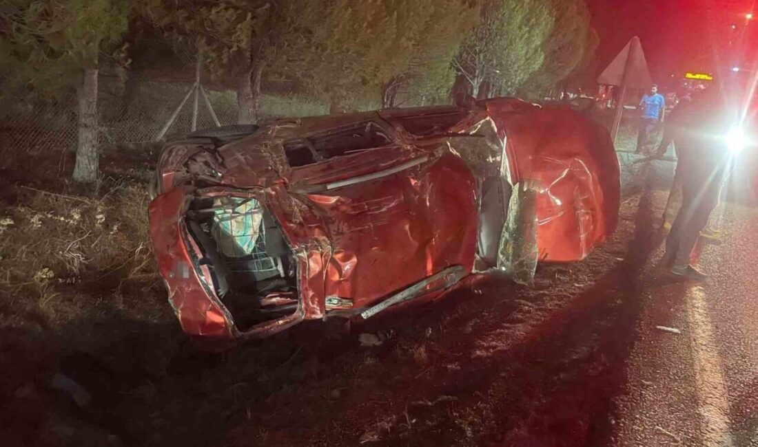 İzmir’in Foça ilçesinde bir otomobilin takla atması sonucu meydana gelen