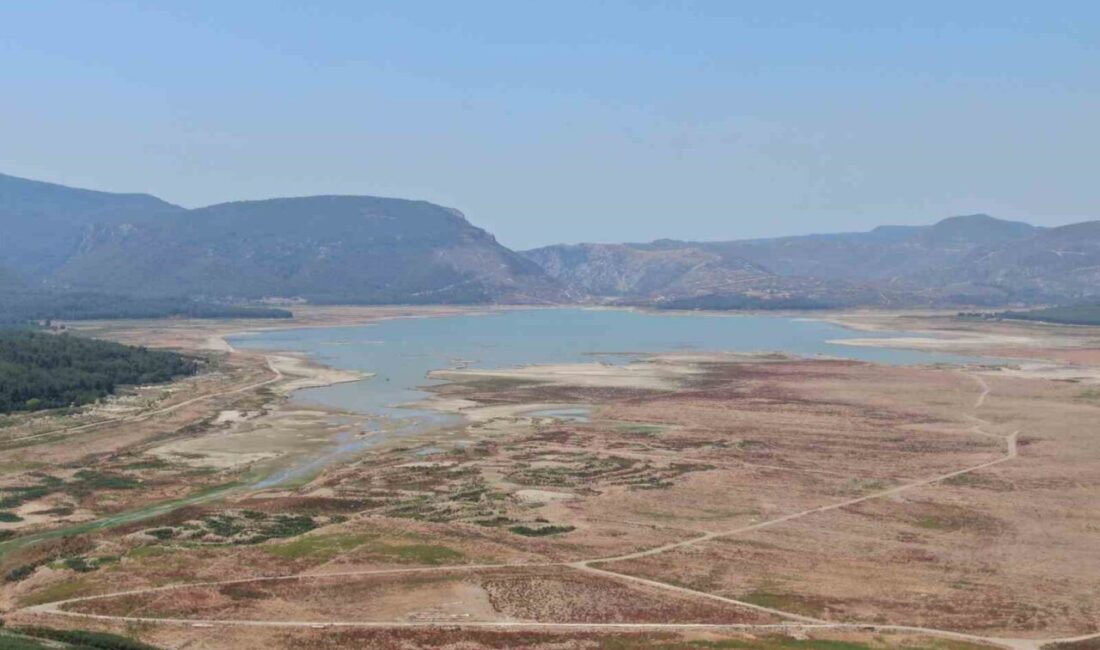 İZSU Genel Müdürlüğü tarafından oluşturulan Su Kurulu’ndan yapılan açıklamada kuraklık
