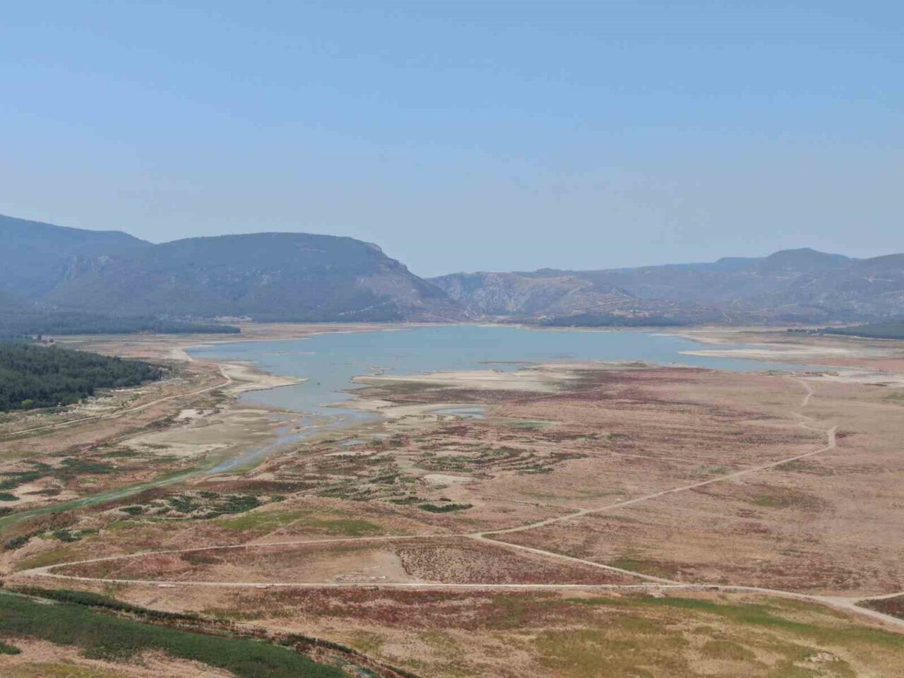 İZSU Genel Müdürlüğü tarafından oluşturulan Su Kurulu’ndan yapılan açıklamada kuraklık