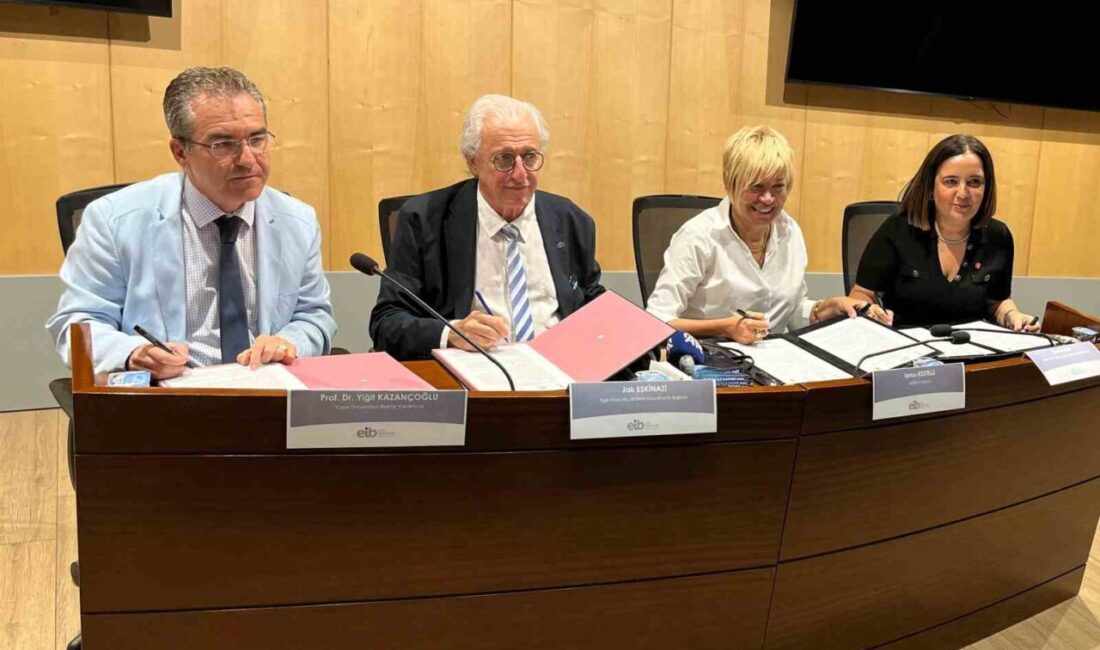 Türkiye Bursları kapsamında İzmir’de eğitim gören uluslararası öğrenciler için Ege